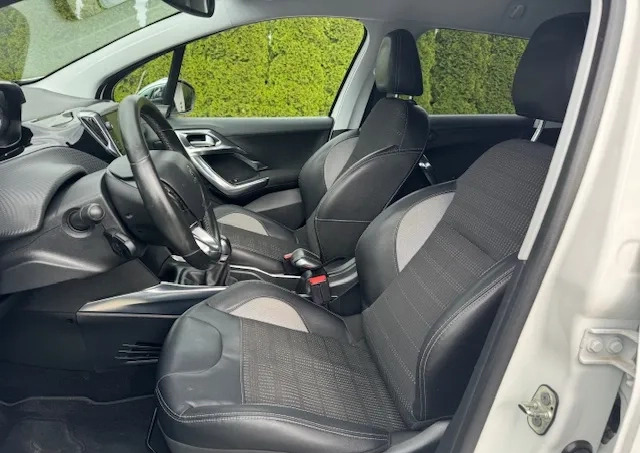 Peugeot 2008 cena 36900 przebieg: 121100, rok produkcji 2015 z Lewin Brzeski małe 529